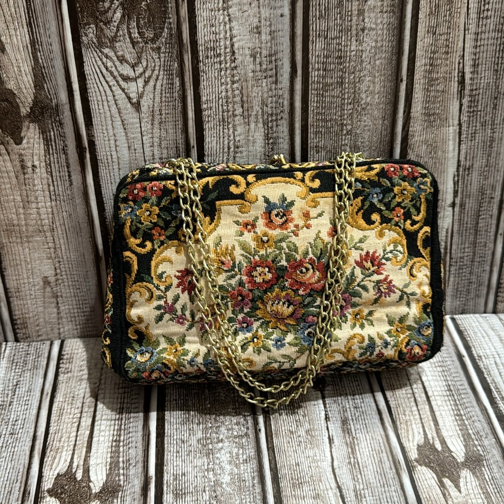 Walborg Vintage Tapestry Floral Goldtone Chain KissLock Petite Purse Hong Kong